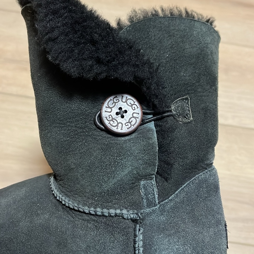 UGG Australia Women's Black Suede Shearling Sheepskin Button Boots Size 11 - Picture 8 of 10